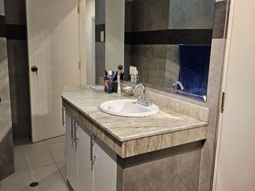 ALQUILER DE DEPARTAMENTO EN LA  URB. CLARK – CENTRO DE PIURA