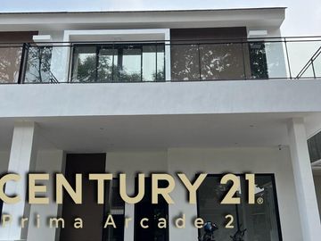 Dijual Hunian 2 Lt Semi Furnished di Graha Raya 11831-NY 0811111----