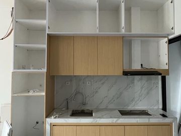 Dijual Hunian 2 Lt Semi Furnished di Graha Raya 11831-NY 0811111----