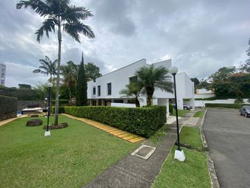 VENDO HERMOSA CASA CONDOMINIO  ENTRE RIOS PANCE