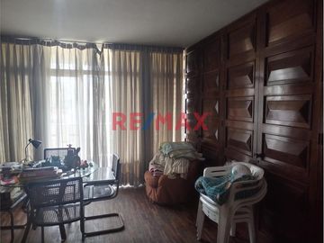 Venta De Casa De 350 M2 A 615 Mil Dólares Negociables En Miraflores