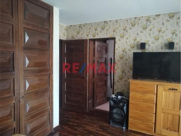 Venta De Casa De 350 M2 A 615 Mil Dólares Negociables En Miraflores