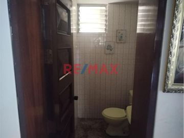 Venta De Casa De 350 M2 A 615 Mil Dólares Negociables En Miraflores