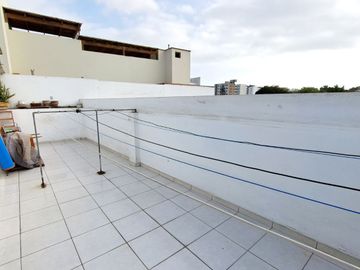Venta Penthouse con Terraza en Luis Deucker Las Magnolias Surco