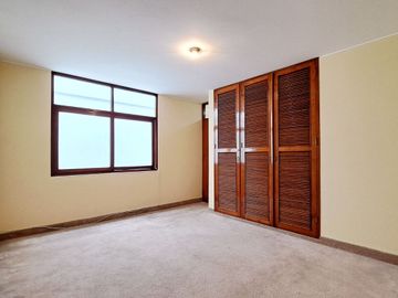 Venta Penthouse con Terraza en Luis Deucker Las Magnolias Surco