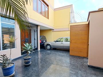 Venta Penthouse con Terraza en Luis Deucker Las Magnolias Surco