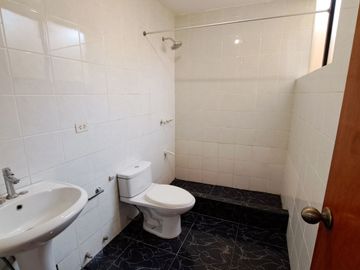 Venta Penthouse con Terraza en Luis Deucker Las Magnolias Surco