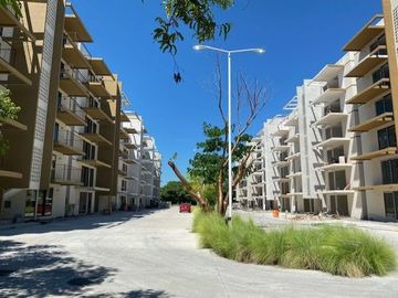 Departamentos nuevos 2 recamaras en Residencial con amenidades en el Conchal con acceso al Rio
