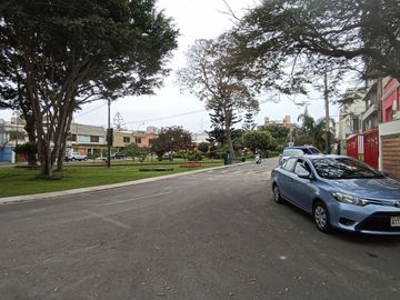 VENTA DE CASA COMO TERRENO, 248.78 M2