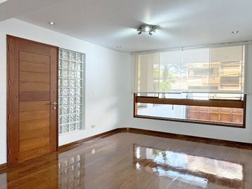 VENDO DEPARTAMENTO EN SANTIAGO DE SURCO (CERCA A UPC)