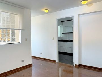 VENDO DEPARTAMENTO EN SANTIAGO DE SURCO (CERCA A UPC)