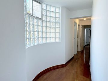 VENDO DEPARTAMENTO EN SANTIAGO DE SURCO (CERCA A UPC)