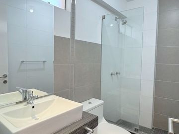 VENDO DEPARTAMENTO EN SANTIAGO DE SURCO (CERCA A UPC)