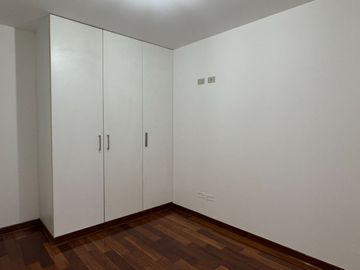 VENDO DEPARTAMENTO EN SANTIAGO DE SURCO (CERCA A UPC)