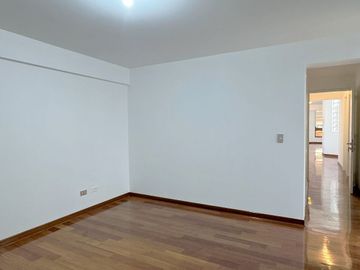 VENDO DEPARTAMENTO EN SANTIAGO DE SURCO (CERCA A UPC)