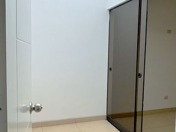 VENDO DEPARTAMENTO EN SANTIAGO DE SURCO (CERCA A UPC)