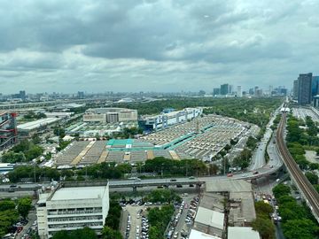 1 Bedroom Condominium for Rent at IDEO Phahol-Jatujak