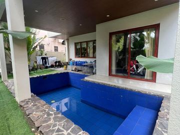 Luxurious 6-Bedroom House with Swimming Pool For Sale at Portofino Heights Las Piñas
