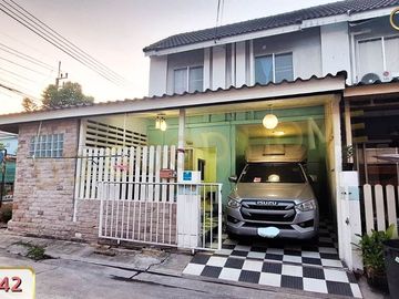 📢🏢 2-storey townhome, corner house, Pruksa Village 73, Economic Road, Samut Sakhon, ready to move in