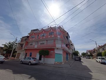 Casa en Venta en Calle 3, Col. Flores Magón