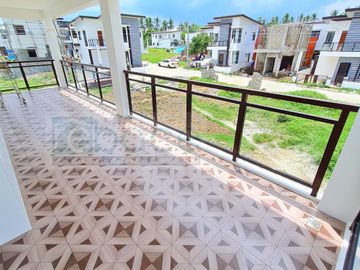 5Bedroom Accessible Single Detached House and Lot in Tanauan City - near Exit!