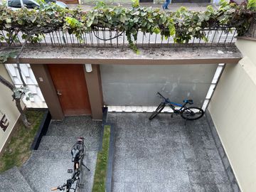CASA PUEBLO LIBRE ESPALDA AVENIDA SUCRE CERCA A PARQUE