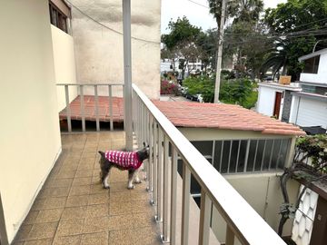 CASA PUEBLO LIBRE ESPALDA AVENIDA SUCRE CERCA A PARQUE