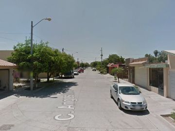 Oportunidad  !! Venta Hermosa Y Amplia Casa Remate Col. Los Mochis, Sinaloa.