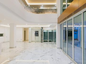 Newly modern luxury pool villas house in housing project nearb Kad Farang Village