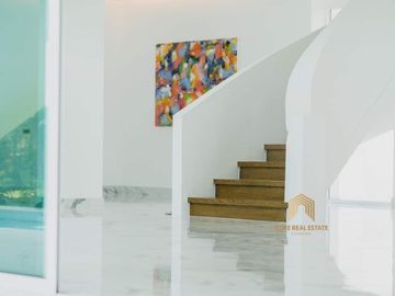 Newly modern luxury pool villas house in housing project nearb Kad Farang Village