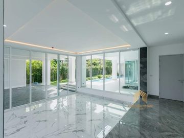 Newly modern luxury pool villas house in housing project nearb Kad Farang Village