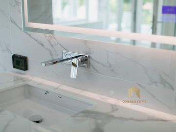 Newly modern luxury pool villas house in housing project nearb Kad Farang Village