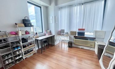 🌟 Stunning 3BR Condominium with Golf Course View in Bellagio 2 🌟