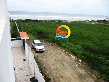 Venta Casa Playas nueva con vista al mar, via Data Posorja.