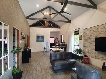 House for Sale in Dasmariñas Cavite.