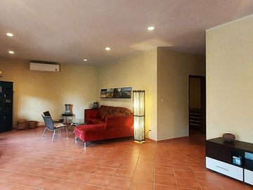 Villa in undisturbed location in well maintained Sunflower, Mae Phim, Rayong
