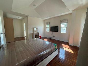 Sale with Tenant 3 bedrooms Single House Baan Nantawan On Nut Rama 9