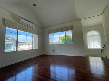Sale with Tenant 3 bedrooms Single House Baan Nantawan On Nut Rama 9