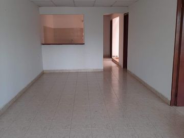 Casa Dividida con Apartamentos  en Turbaco