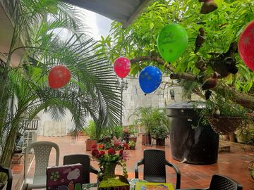 Casa Dividida con Apartamentos  en Turbaco