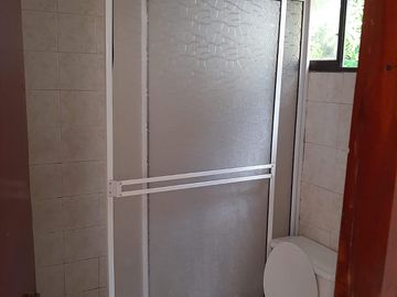 Casa Dividida con Apartamentos  en Turbaco