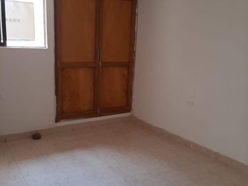 Casa Dividida con Apartamentos  en Turbaco