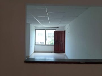 Casa Dividida con Apartamentos  en Turbaco