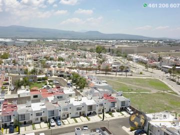 🚨SE VENDE CASA🏡 Cantera Residencial Villa Marino CelayaOPORTUNIDAD es el modelo más Solicitado del fraccionamiento.