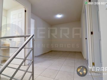 🚨SE VENDE CASA🏡 Cantera Residencial Villa Marino CelayaOPORTUNIDAD es el modelo más Solicitado del fraccionamiento.