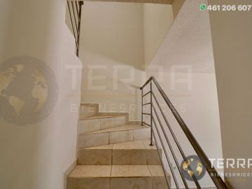 🚨SE VENDE CASA🏡 Cantera Residencial Villa Marino CelayaOPORTUNIDAD es el modelo más Solicitado del fraccionamiento.