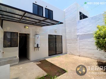 🚨SE VENDE CASA🏡 Cantera Residencial Villa Marino CelayaOPORTUNIDAD es el modelo más Solicitado del fraccionamiento.