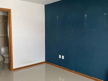 CASA EN VENTA EN COTO   EN SOLARES FRENTE AL LAGO