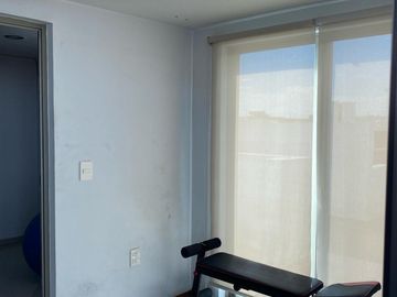 CASA EN VENTA EN COTO   EN SOLARES FRENTE AL LAGO