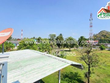 บ้านเดี่ยว 2 ชั้น อำเภอเขาย้อย เพชรบุรี ใกล้ อบต เขาย้อย( เนื้อที่ 5 ไร่ )